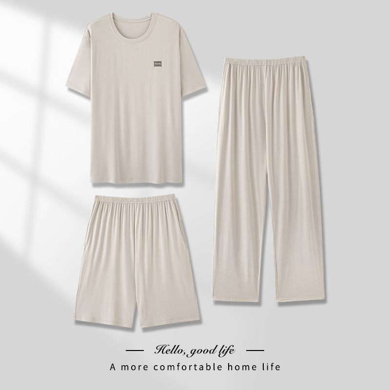 Ensemble trois pièces pour la maison.