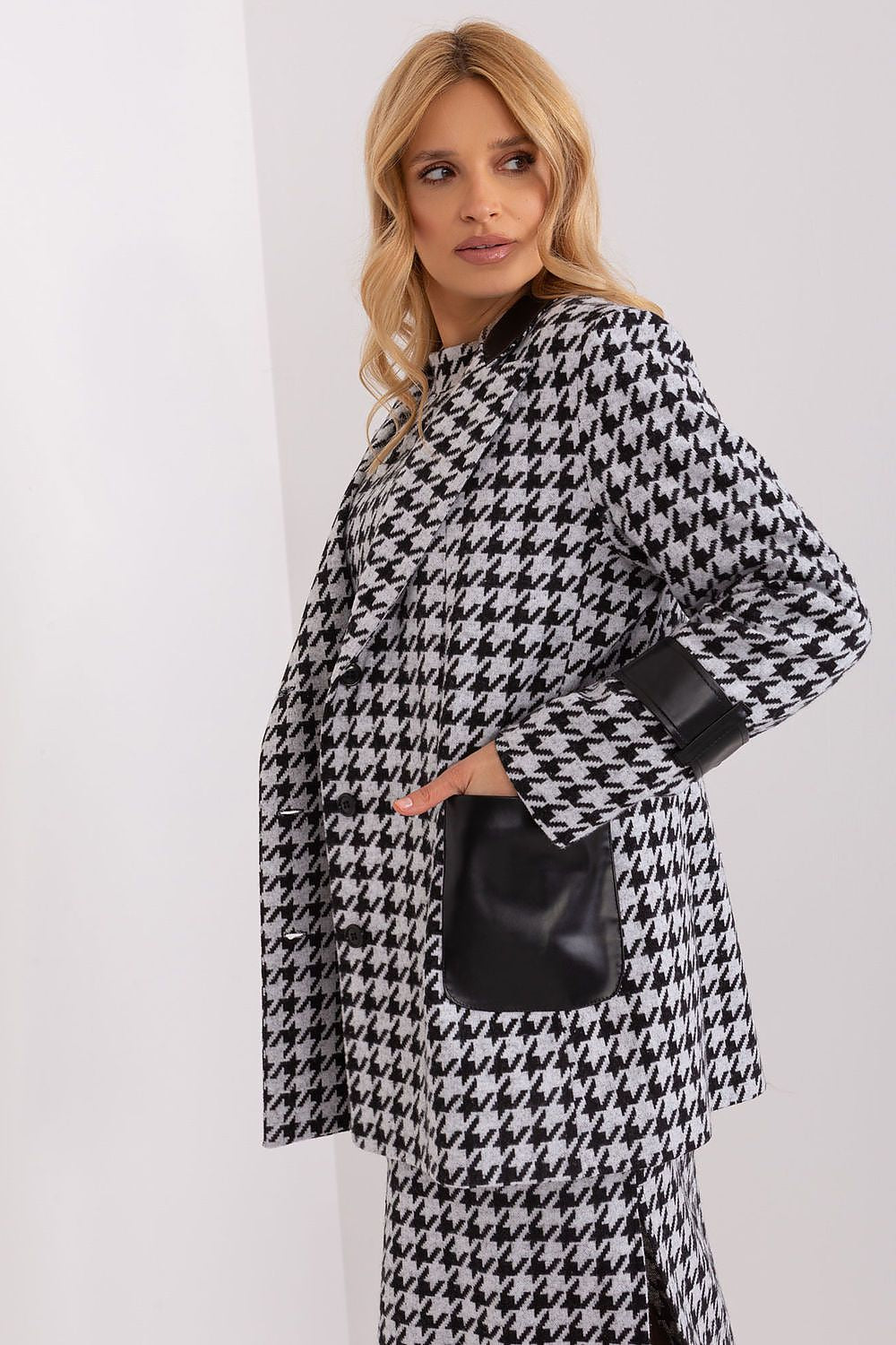 Veste model 191573 Lakerta