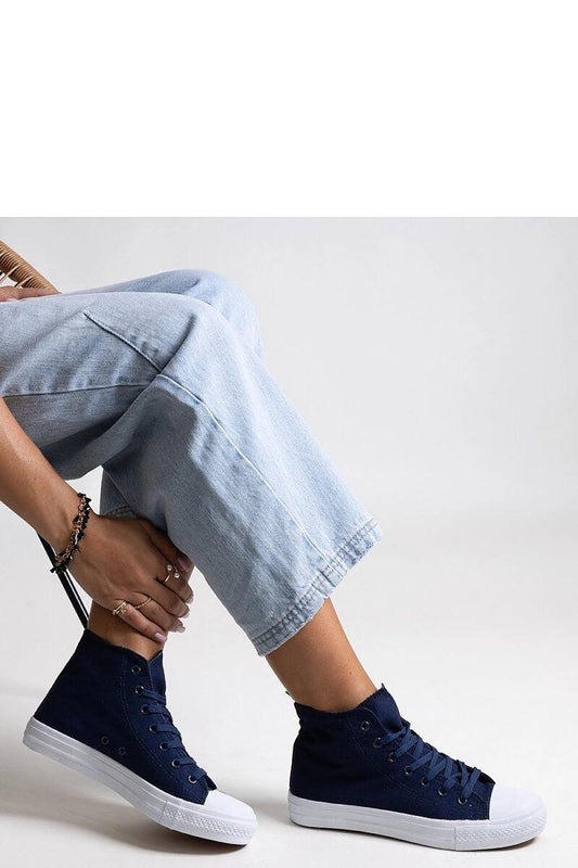 Baskets model 207235 Solea