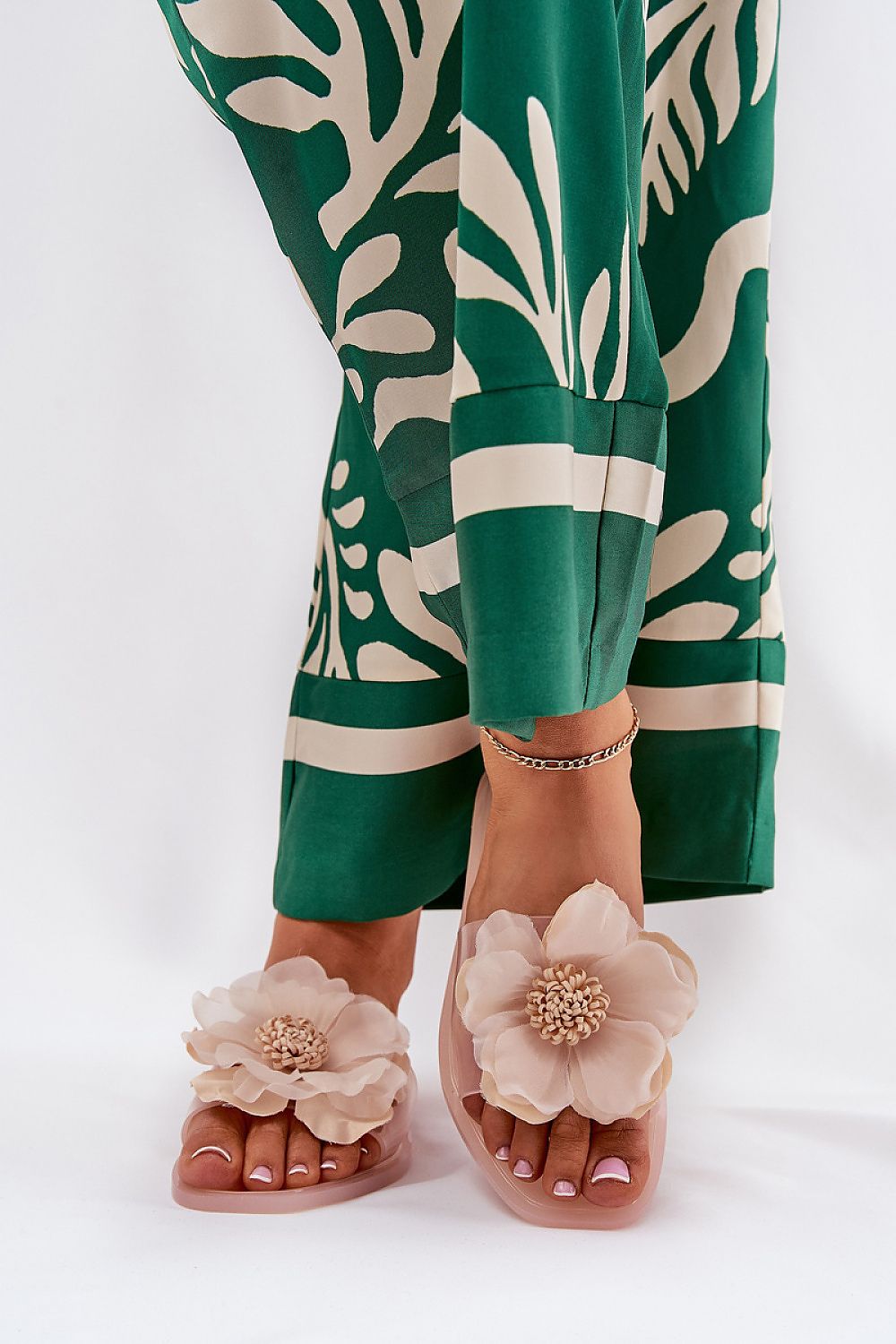 Clacquettes model 209978 Step in style