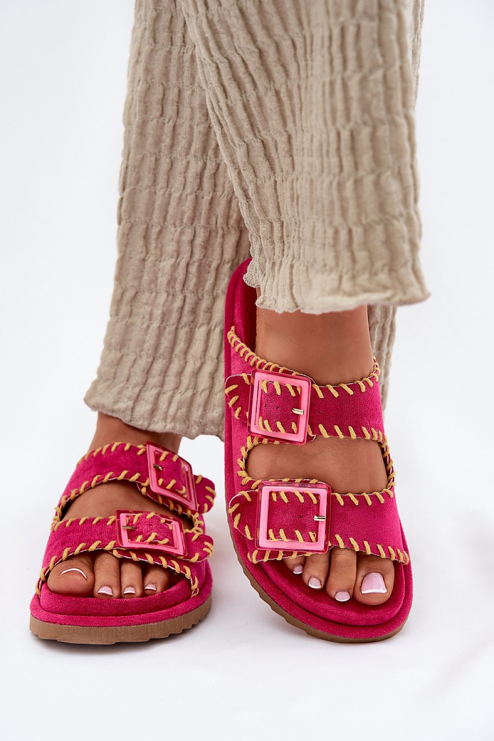 Clacquettes model 213961 Step in style