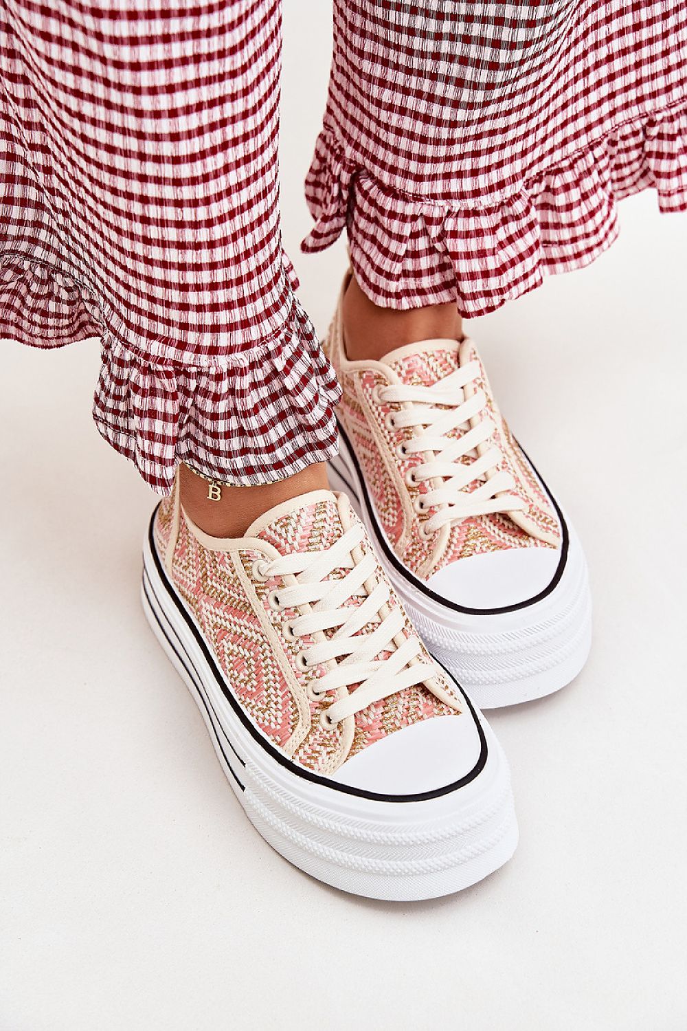 Baskets model 214395 Step in style