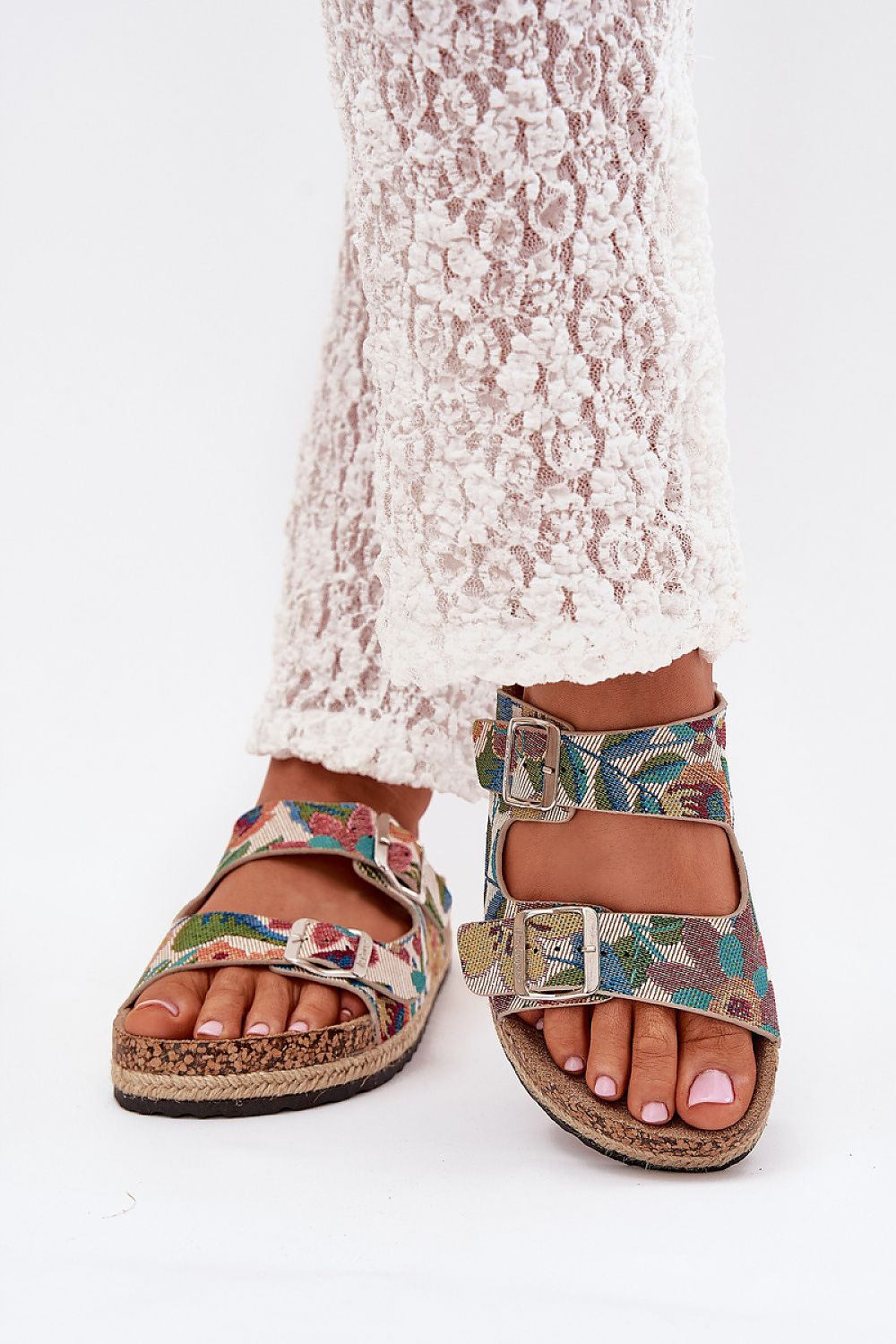 Clacquettes model 215747 Step in style