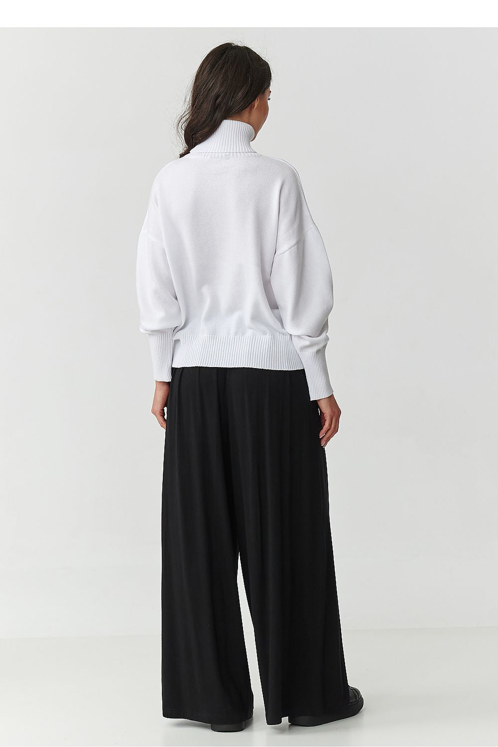 Col roulé model 217399 Makadamia