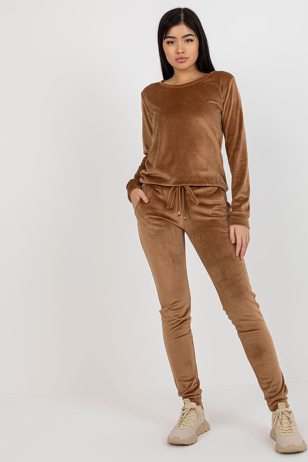 L`ensemble model 175112 Rue Paris