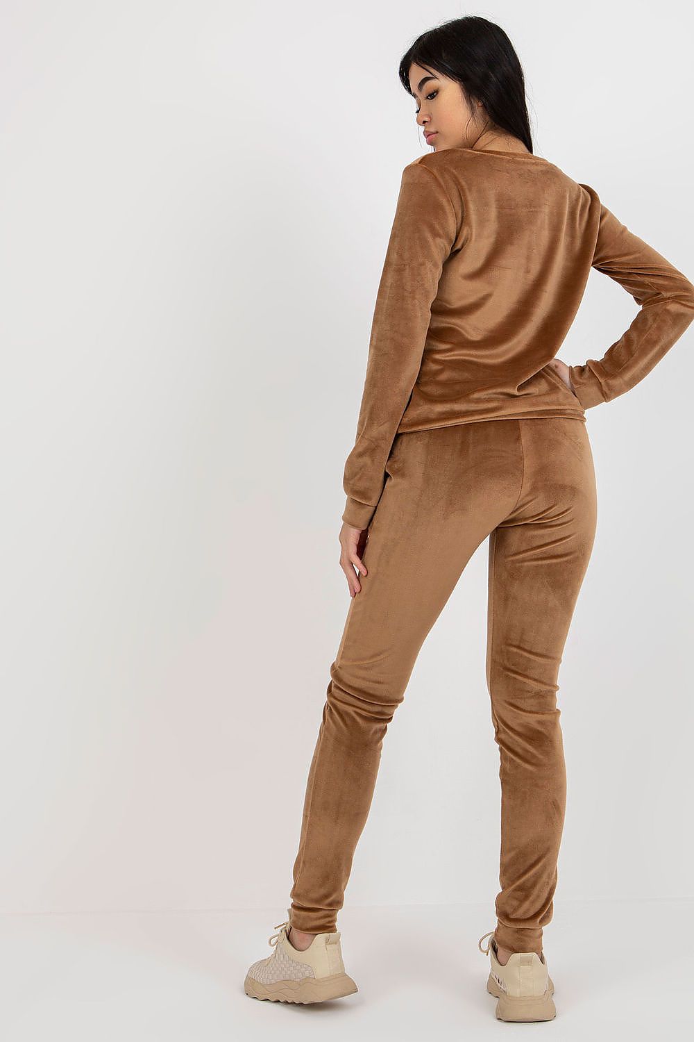 L`ensemble model 175112 Rue Paris