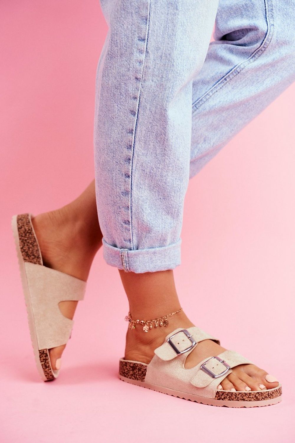 Clacquettes model 180692 Step in style