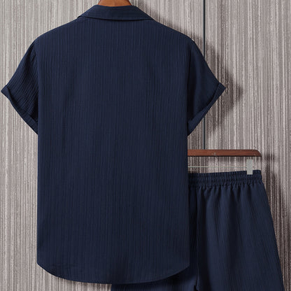 Ensemble chemise rayée à manches courtes et revers boutonné