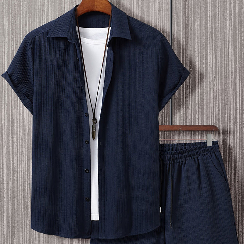 Ensemble chemise rayée à manches courtes et revers boutonné