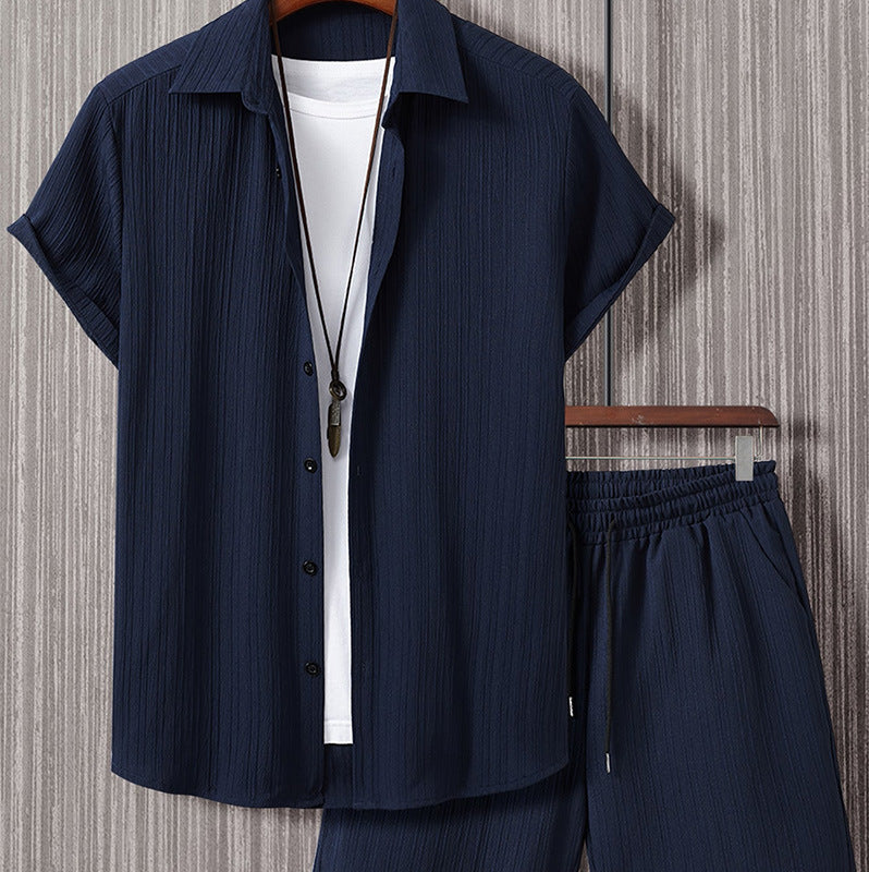 Ensemble chemise rayée à manches courtes et revers boutonné