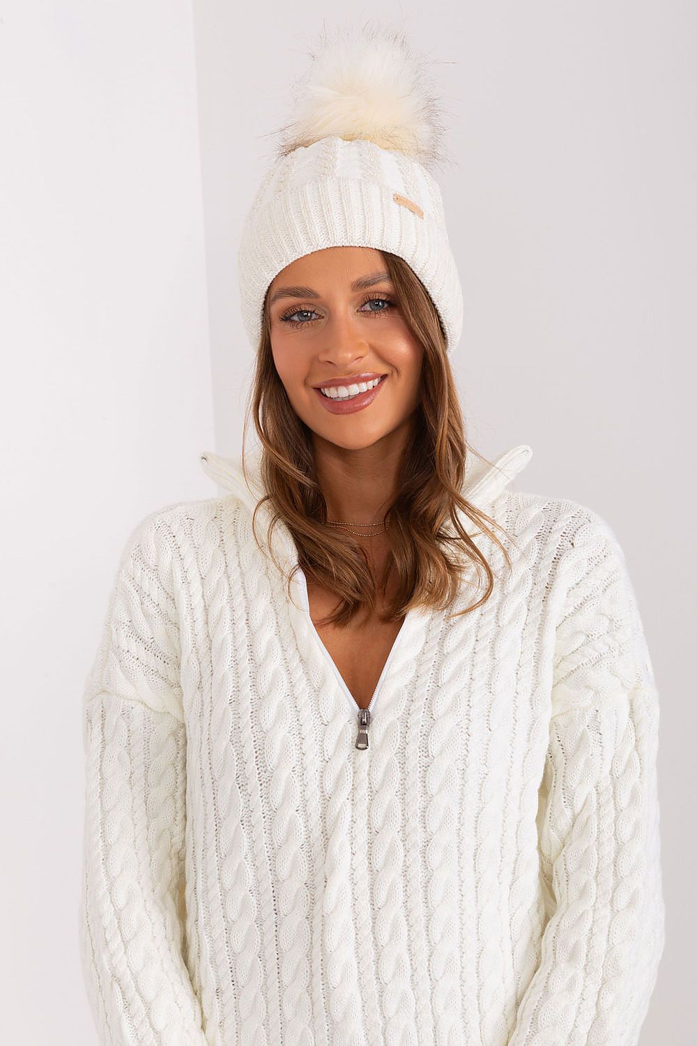  Bonnet model 187439 Rue Paris 