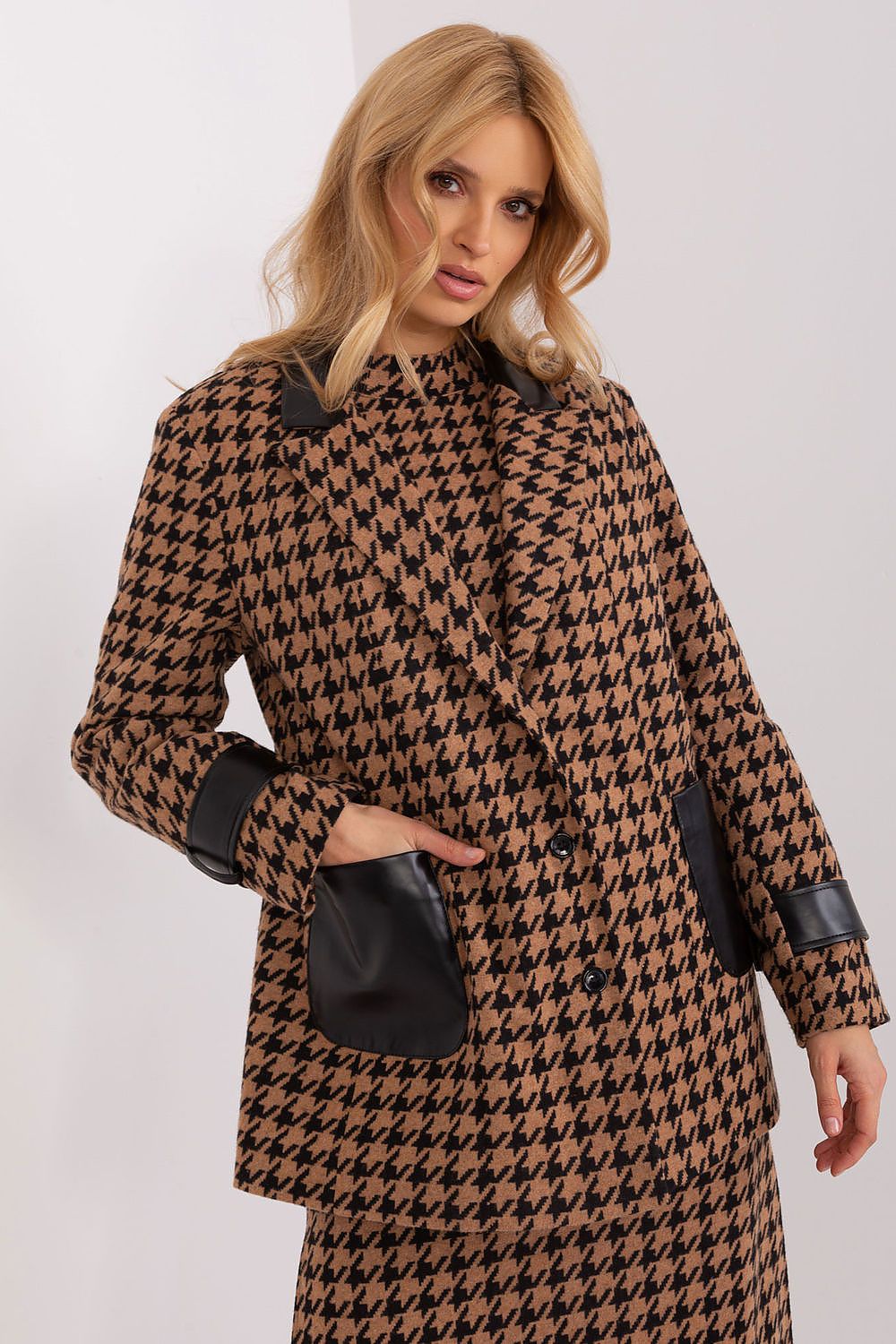  Veste model 191572 Lakerta 