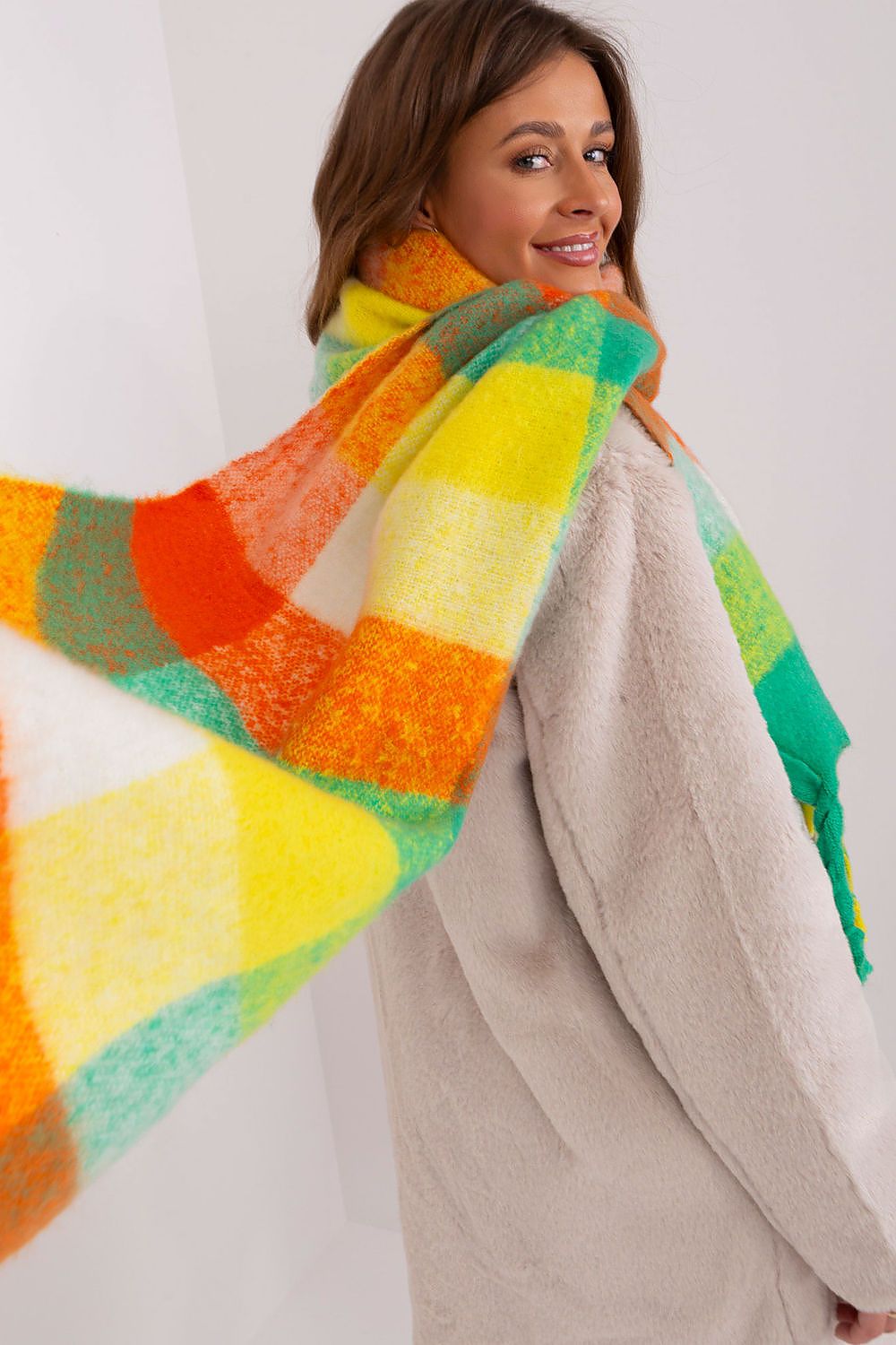  Châle model 191712 AT 