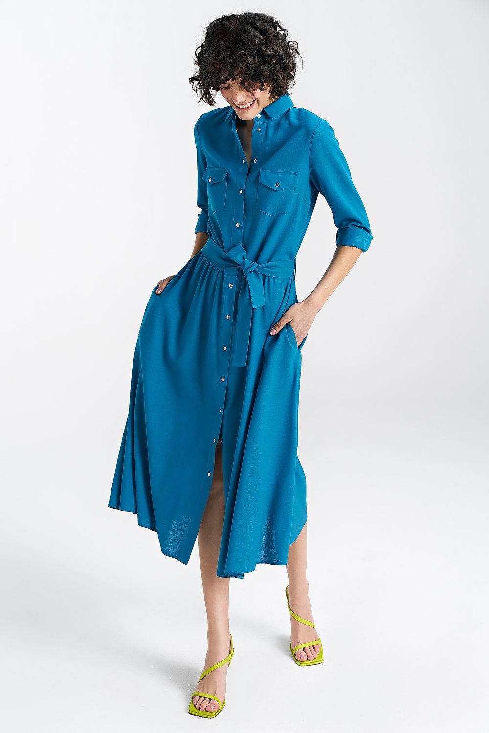 Robe de jour model 195176 Nife 