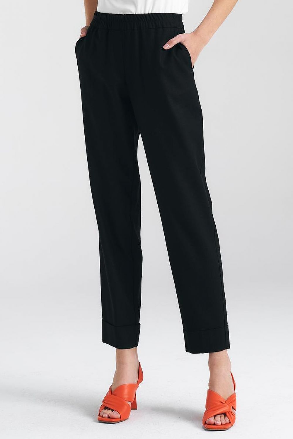  Pantalon femme model 195465 Nife 