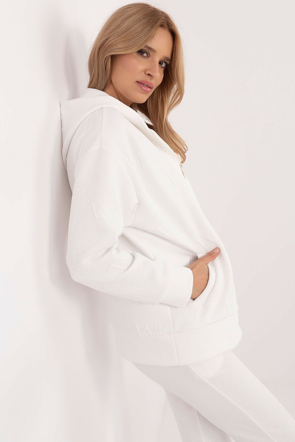Sweatshirt model 202930 Lakerta - Nainette.fr