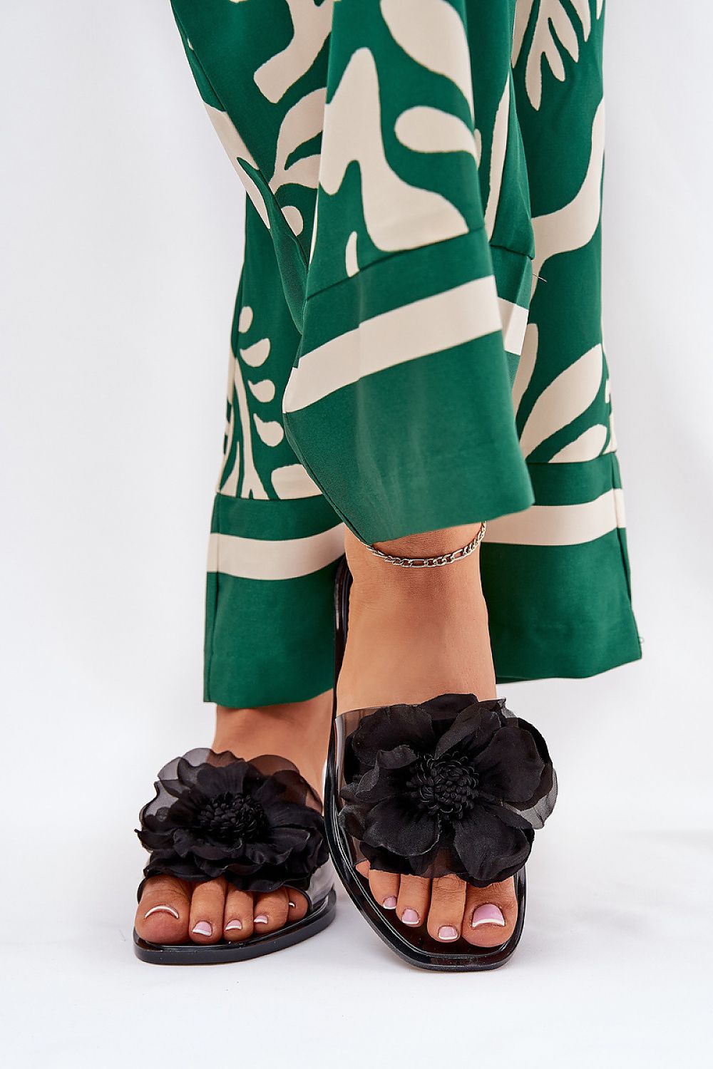  Clacquettes model 209977 Step in style 