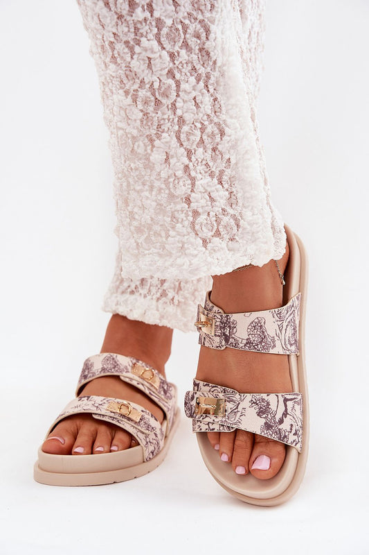  Clacquettes model 215733 Step in style 