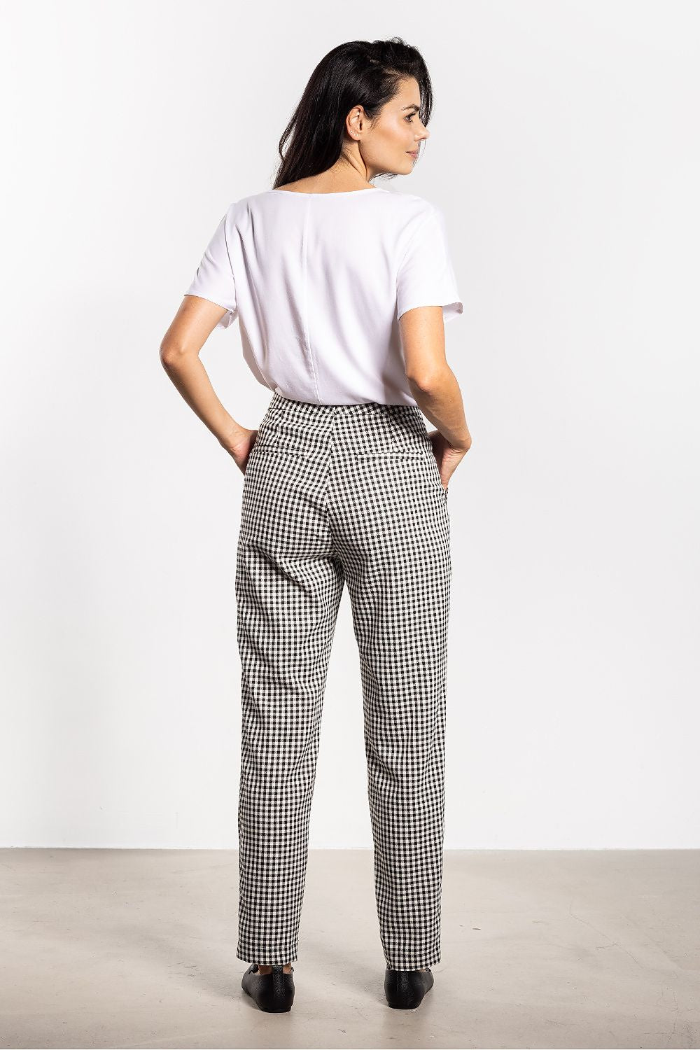  Pantalon femme model 218973 awama 