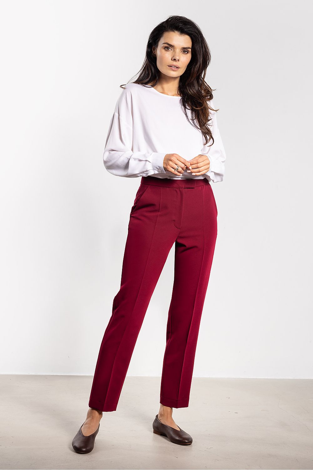  Pantalon femme model 218976 awama 