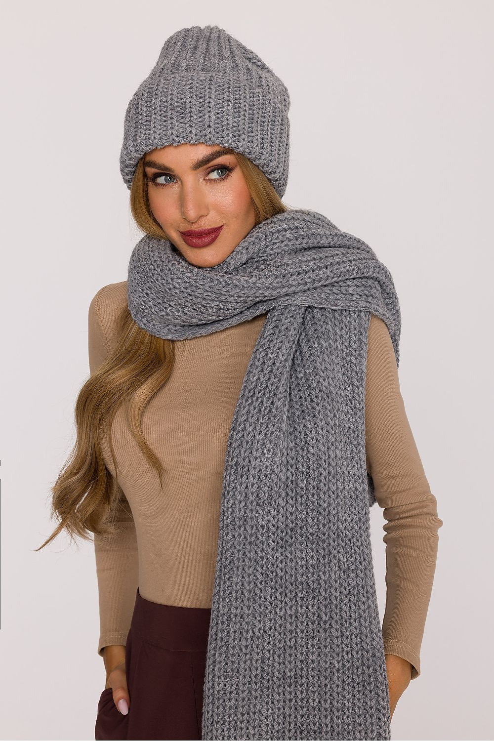  Châle model 219550 Moe 