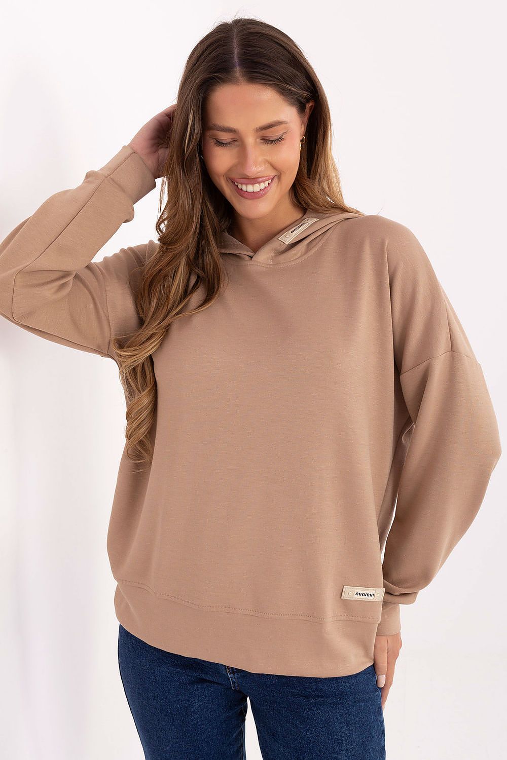  Sweatshirt model 220420 Relevance 