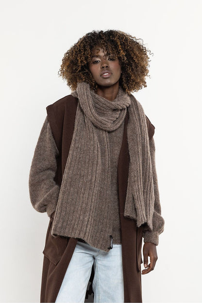  Châle model 220843 awama 