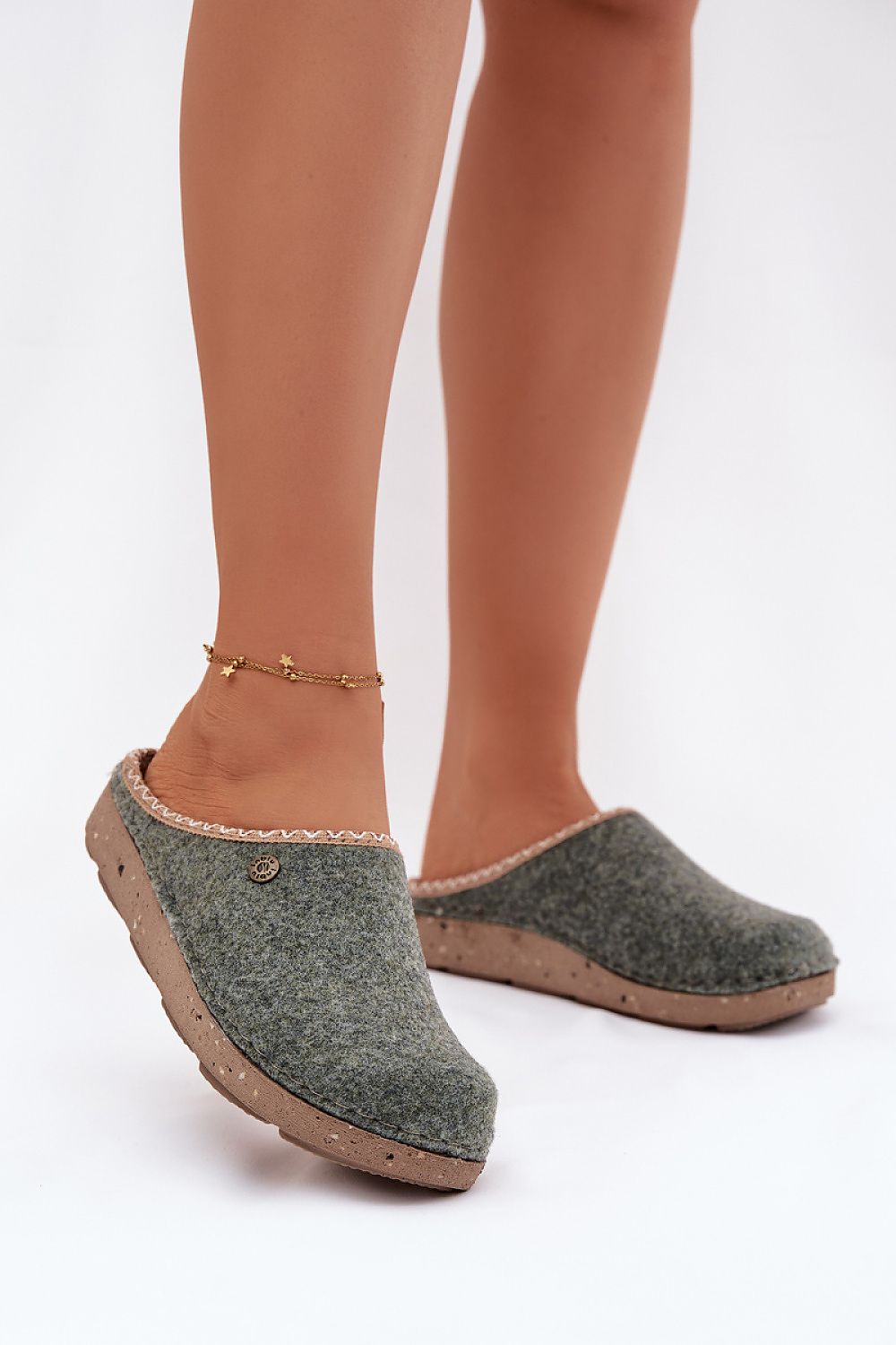  Pantoufles model 222276 Step in style 