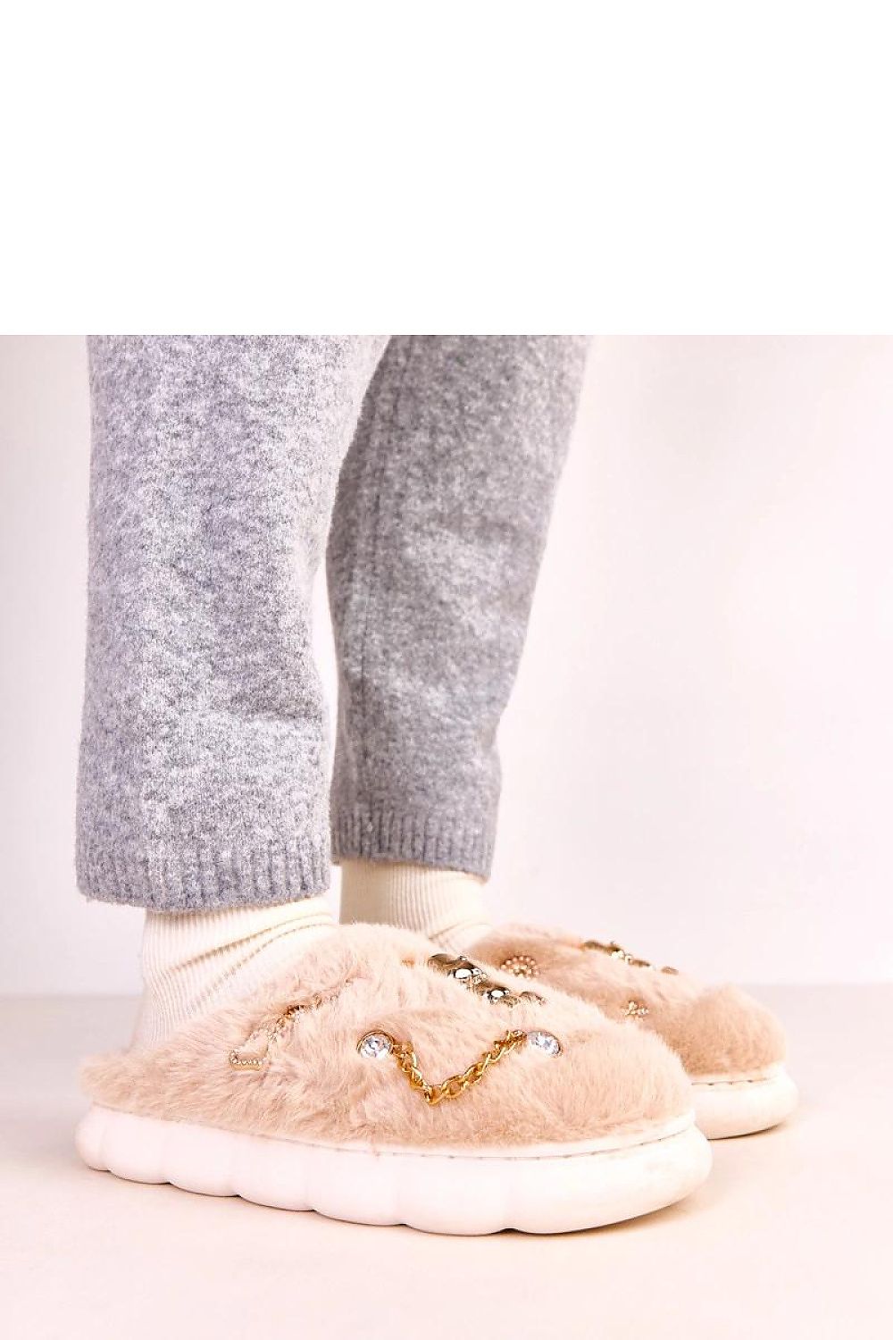 Pantoufles model 223112 Solea - Nainette.fr