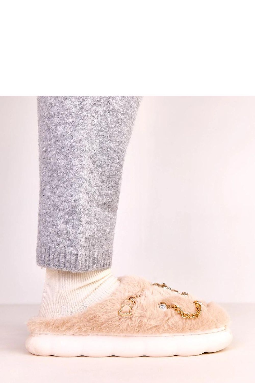 Pantoufles model 223112 Solea - Nainette.fr