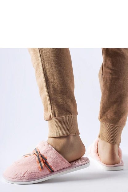 Pantoufles model 223123 Solea - Nainette.fr