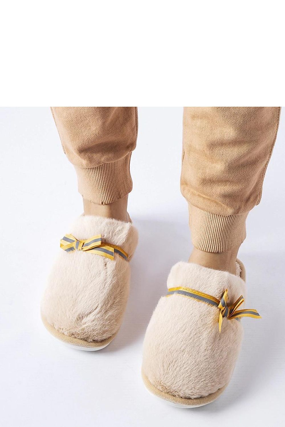 Pantoufles model 223123 Solea - Nainette.fr