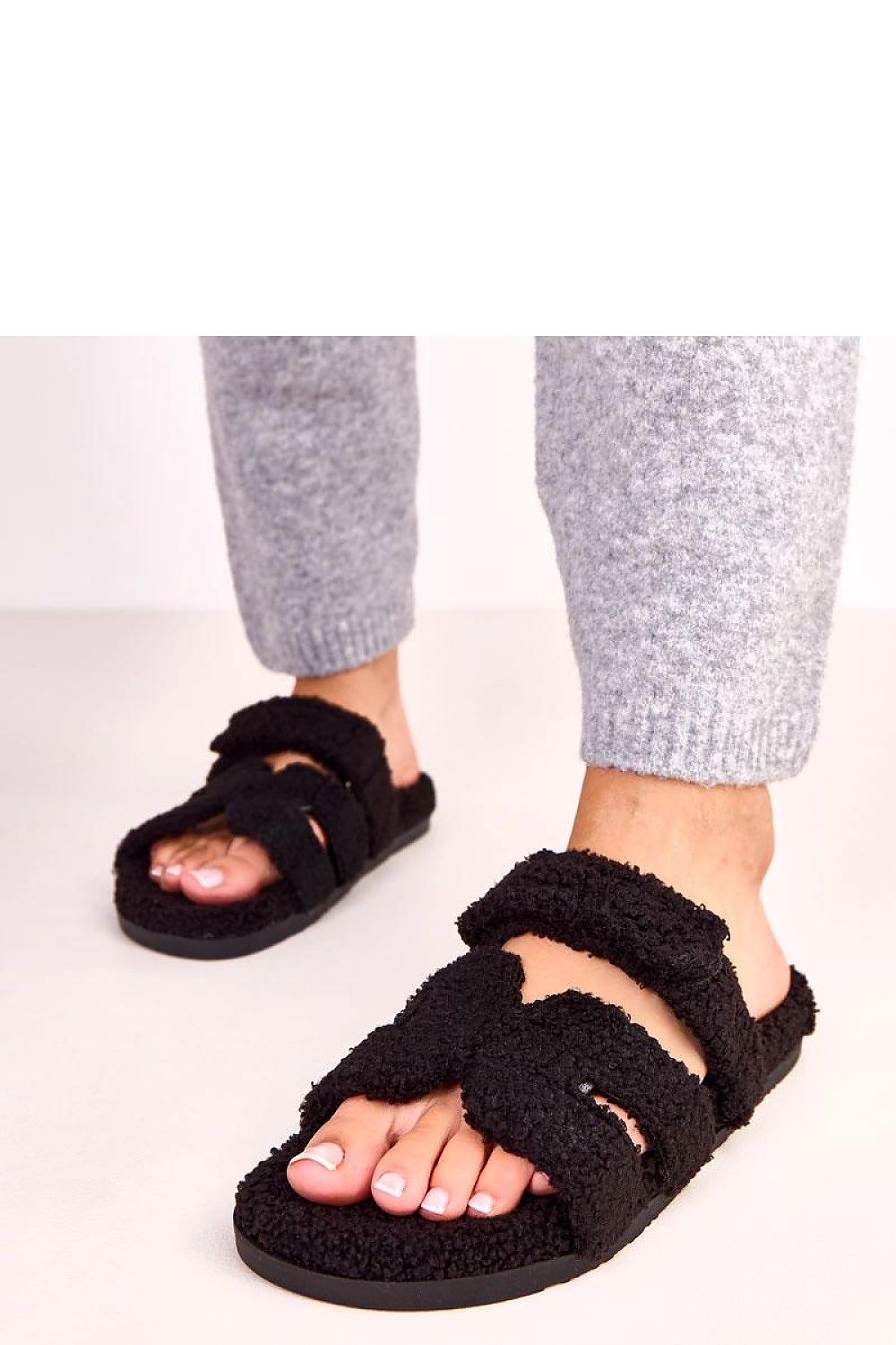 Pantoufles model 223137 Solea - Nainette.fr