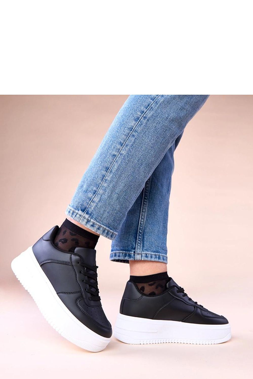 Chaussures de sport model 223145 Solea - Nainette.fr