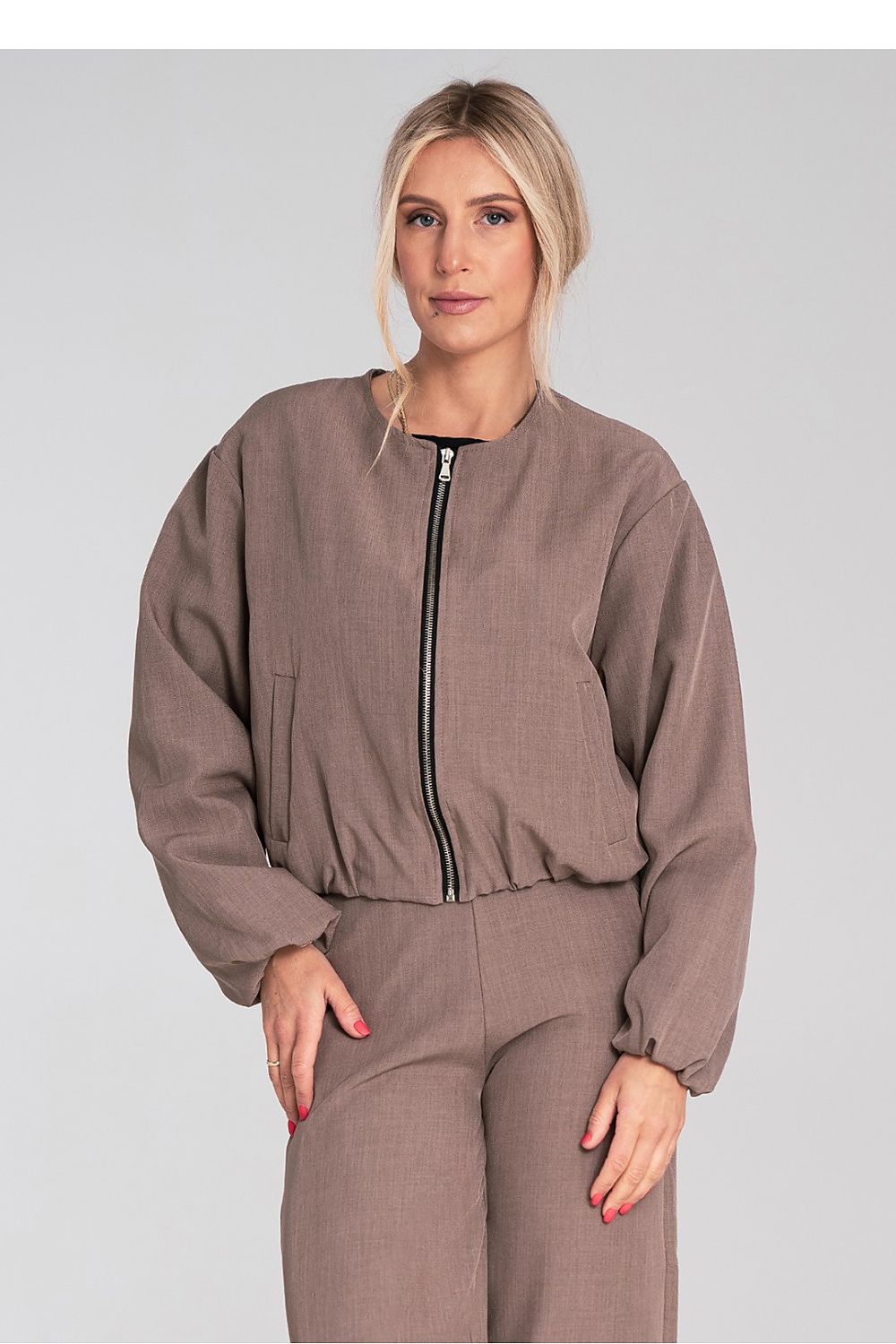  Veste model 223547 Figl 