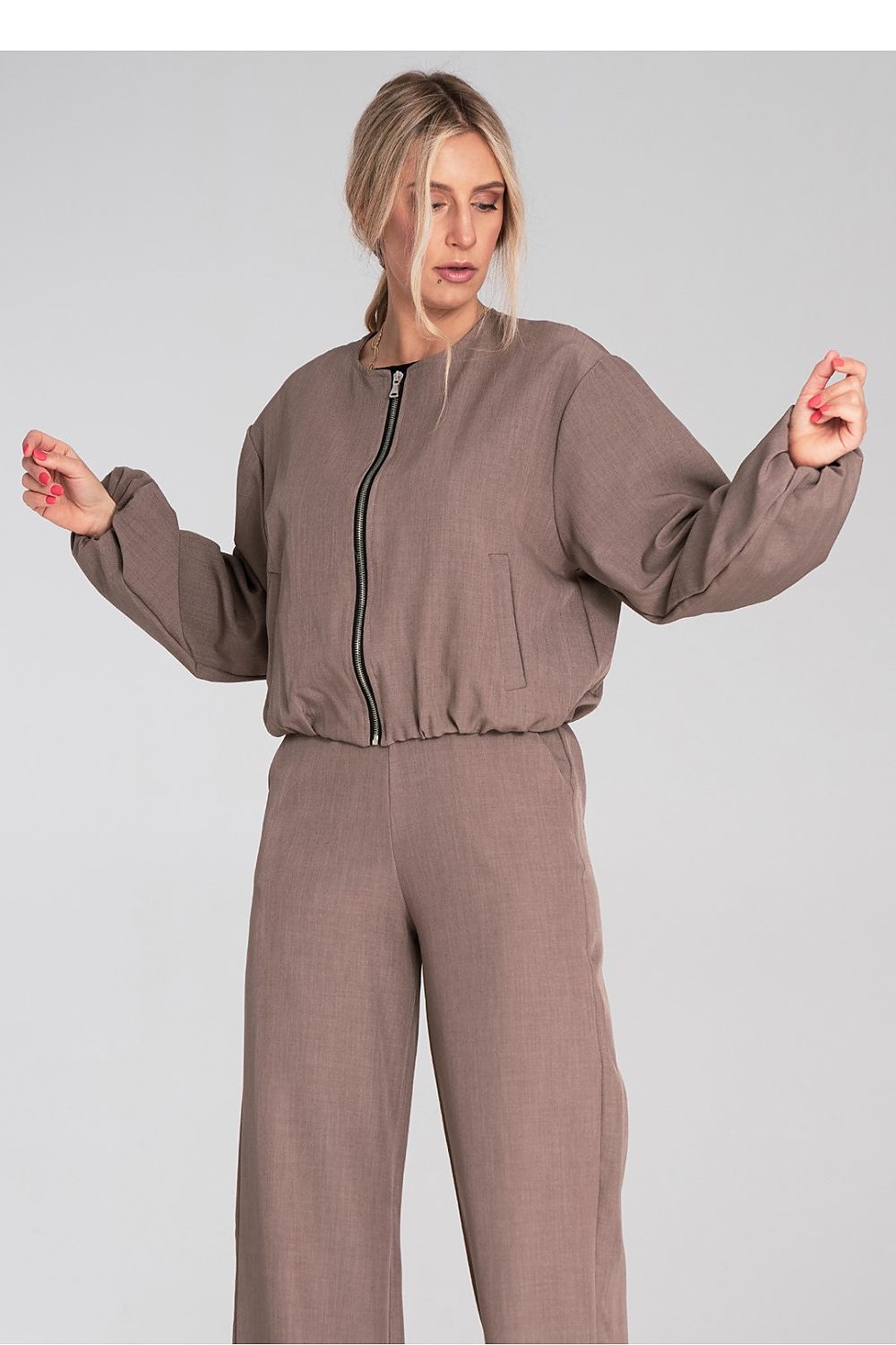  Veste model 223547 Figl 