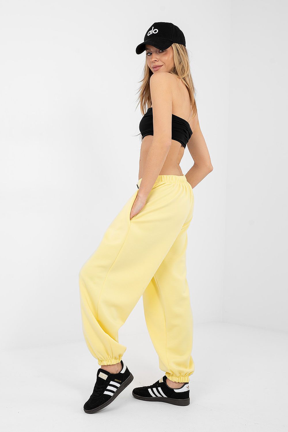  Pantalon survêtement model 223750 Italy Moda 
