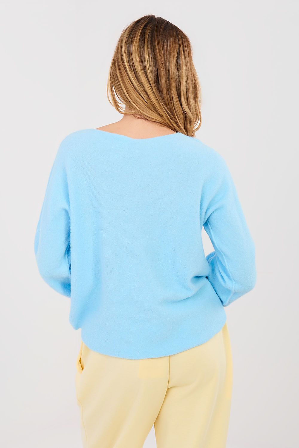  Chandail model 223898 Italy Moda 