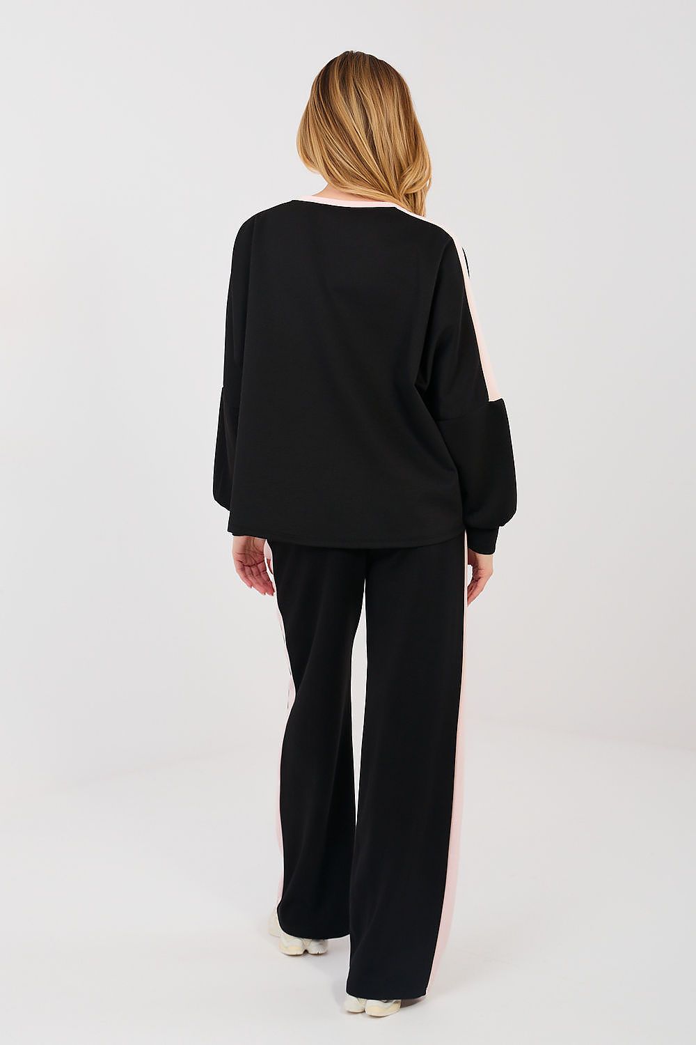  L`ensemble model 223961 Rue Paris 