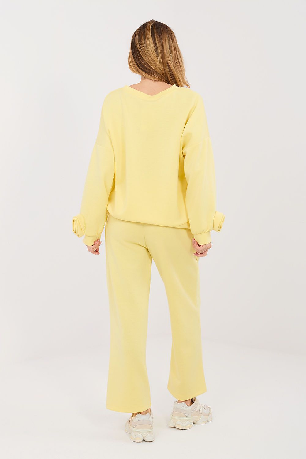  L`ensemble model 224212 Italy Moda 