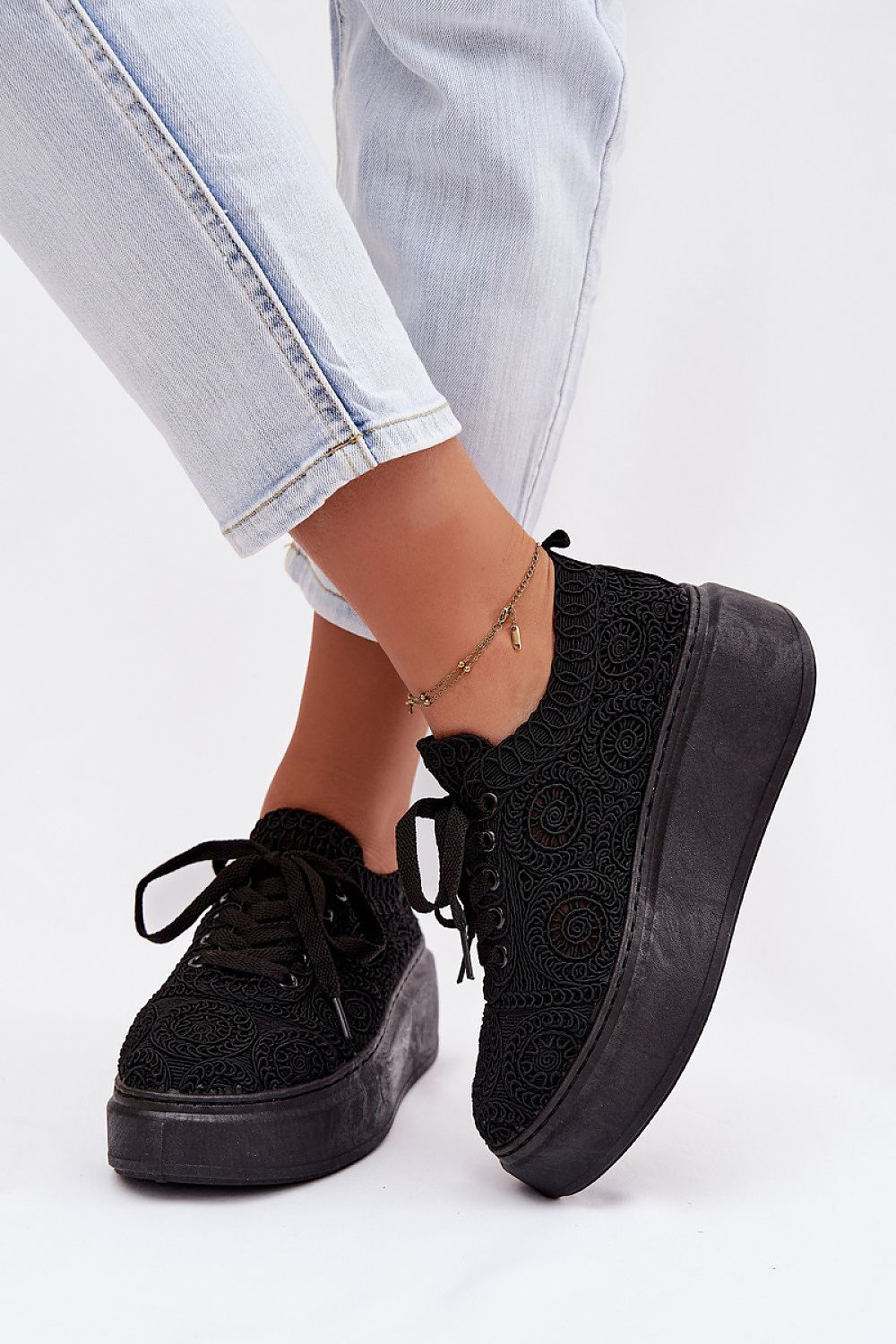  Baskets model 224251 Step in style 