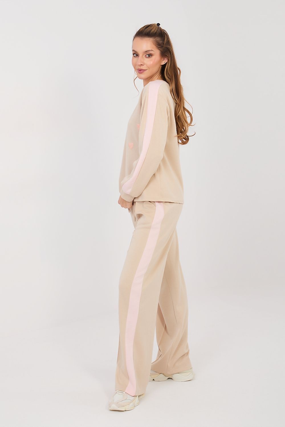  L`ensemble model 224272 Rue Paris 