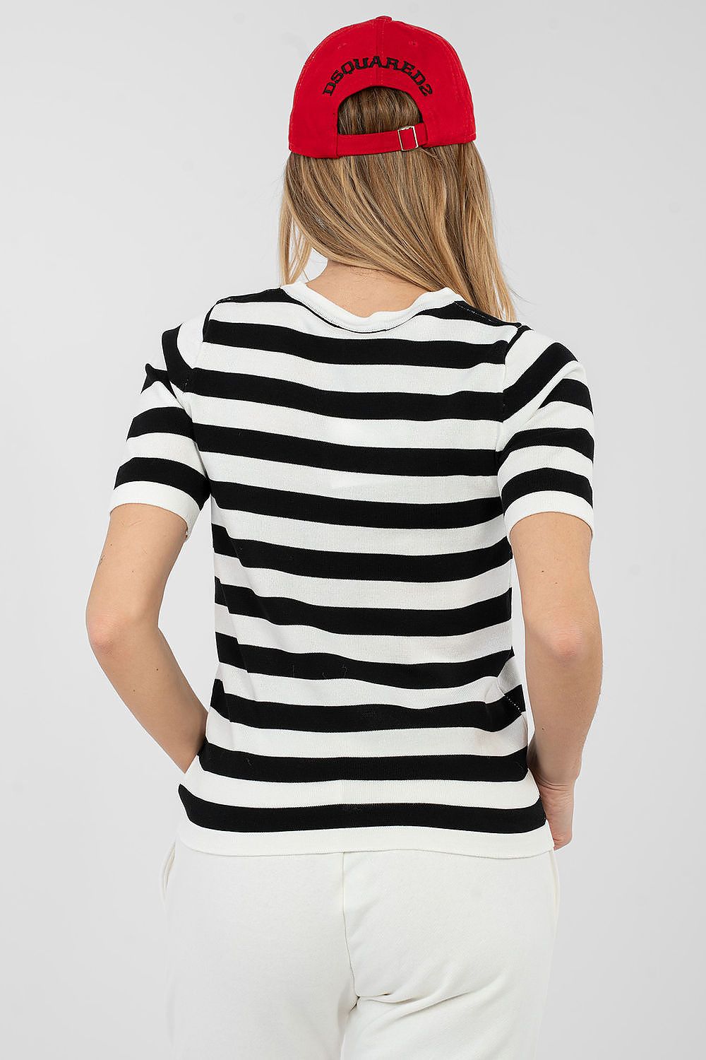  Pull à manches courtes model 224319 Factory Price 