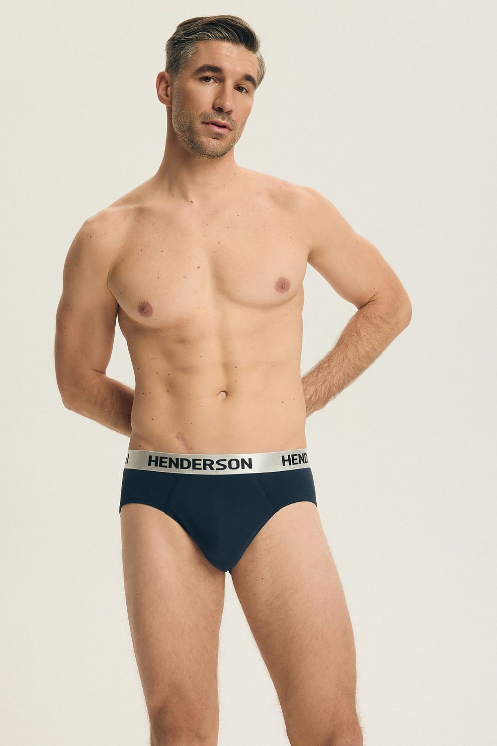  L`ensemble model 224350 Henderson 