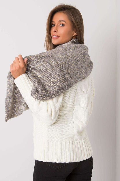  Châle model 161166 AT 