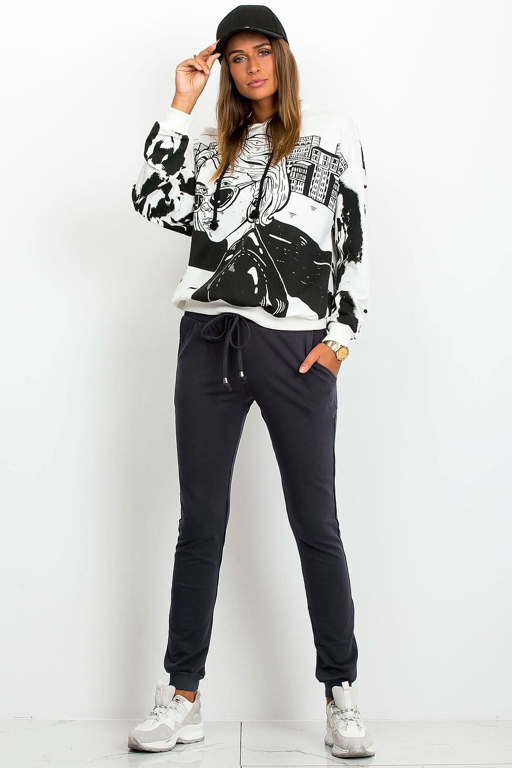  Pantalon survêtement model 161326 BFG 