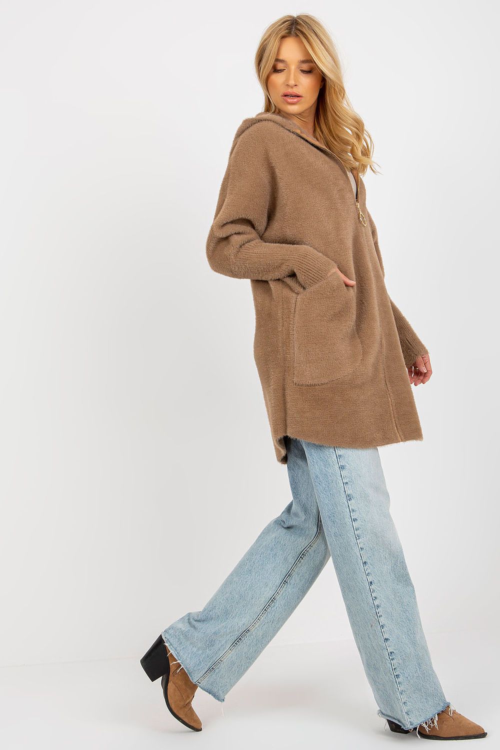  Manteau model 175943 MBM 