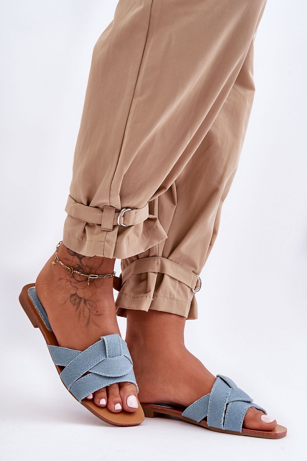  Clacquettes model 183491 Step in style 