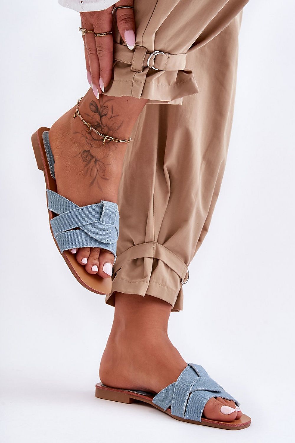  Clacquettes model 183491 Step in style 