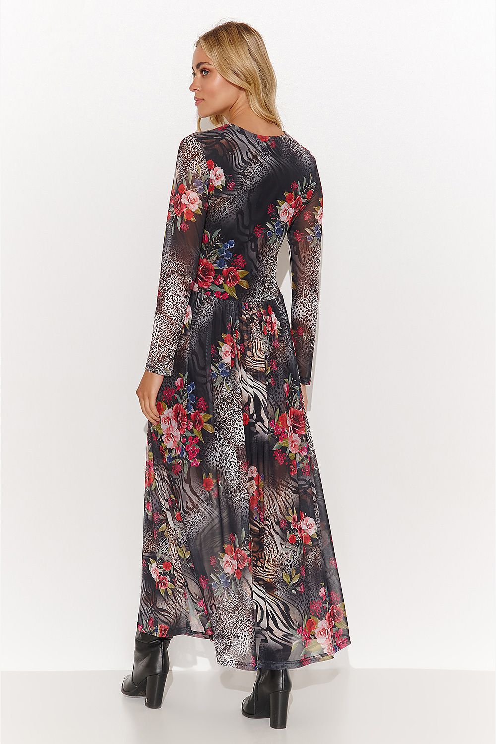  Robe de jour model 184806 Makadamia 